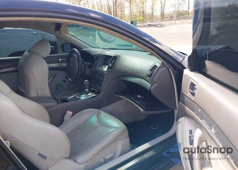 2010 Infiniti G37 z USA, uszkodzony, nr VIN JN1CV6EK9AM103426